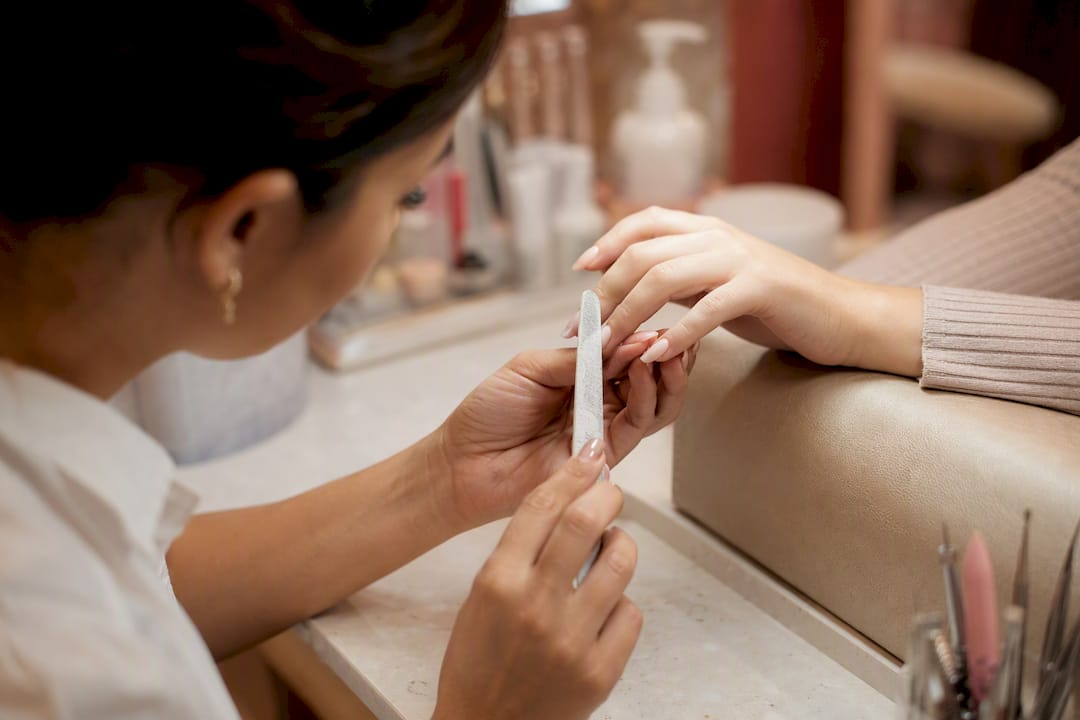 Which Nail Shape Is Right for You? A Complete Guide